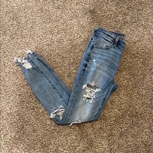 American Eagle Outfitters Ripped Hi-Rise Jegging